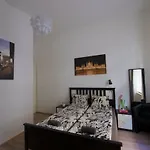 No. 11 With 2 Bathrooms Next To Railway Station Apartment *