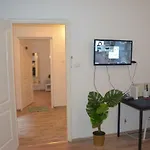 Daire No. 11 With 2 Bathrooms Next To Railway Station