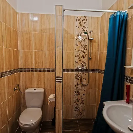Appartement No. 11 With 2 Bathrooms Next To Railway Station *