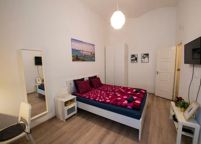 No. 11 With 2 Bathrooms Next To Railway Station Apartmán Budapešť